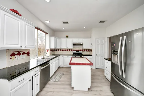 $374,900 | 1802 Diamond Brook Drive, Houston, TX 77062