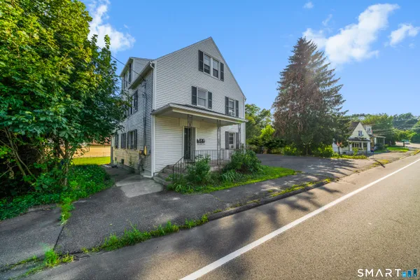 $1,850 | 383 Davis Street, Unit 2, Watertown, CT 06779