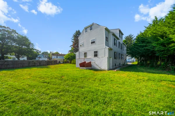 $1,850 | 383 Davis Street, Unit 2, Watertown, CT 06779