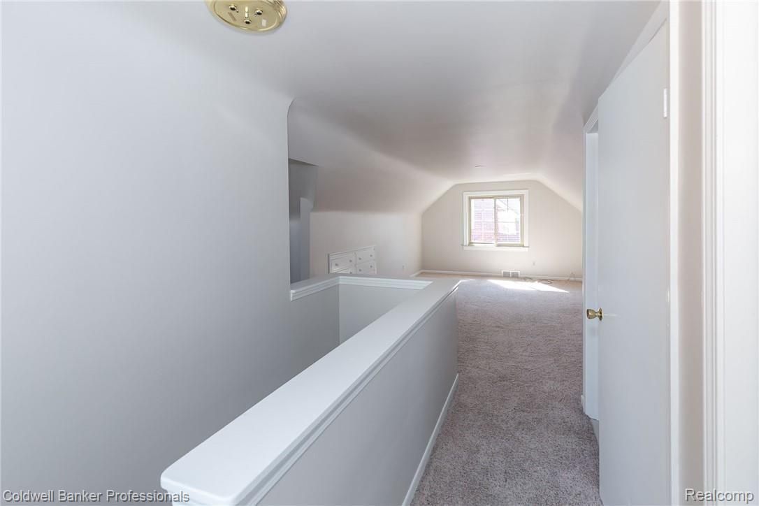 2563 Windemere Road Birmingham, MI 48009 - Photo 14 of 25 Master Bedroom.jpg