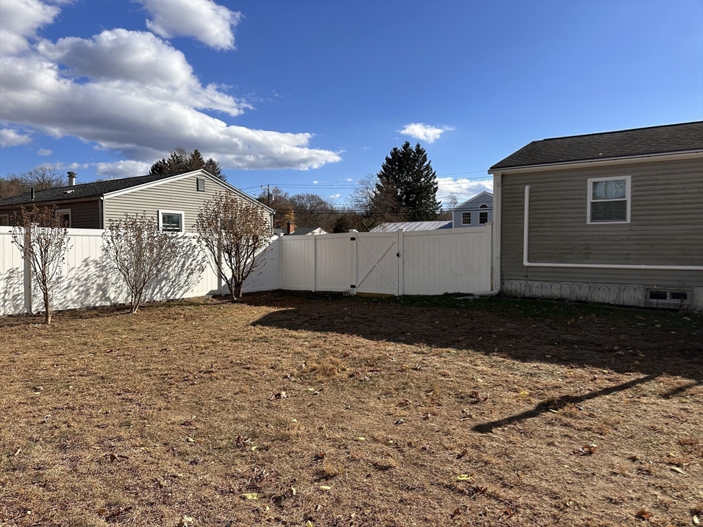 36 Sunbrier Road Springfield, MA 01129 - Photo 26 of 30