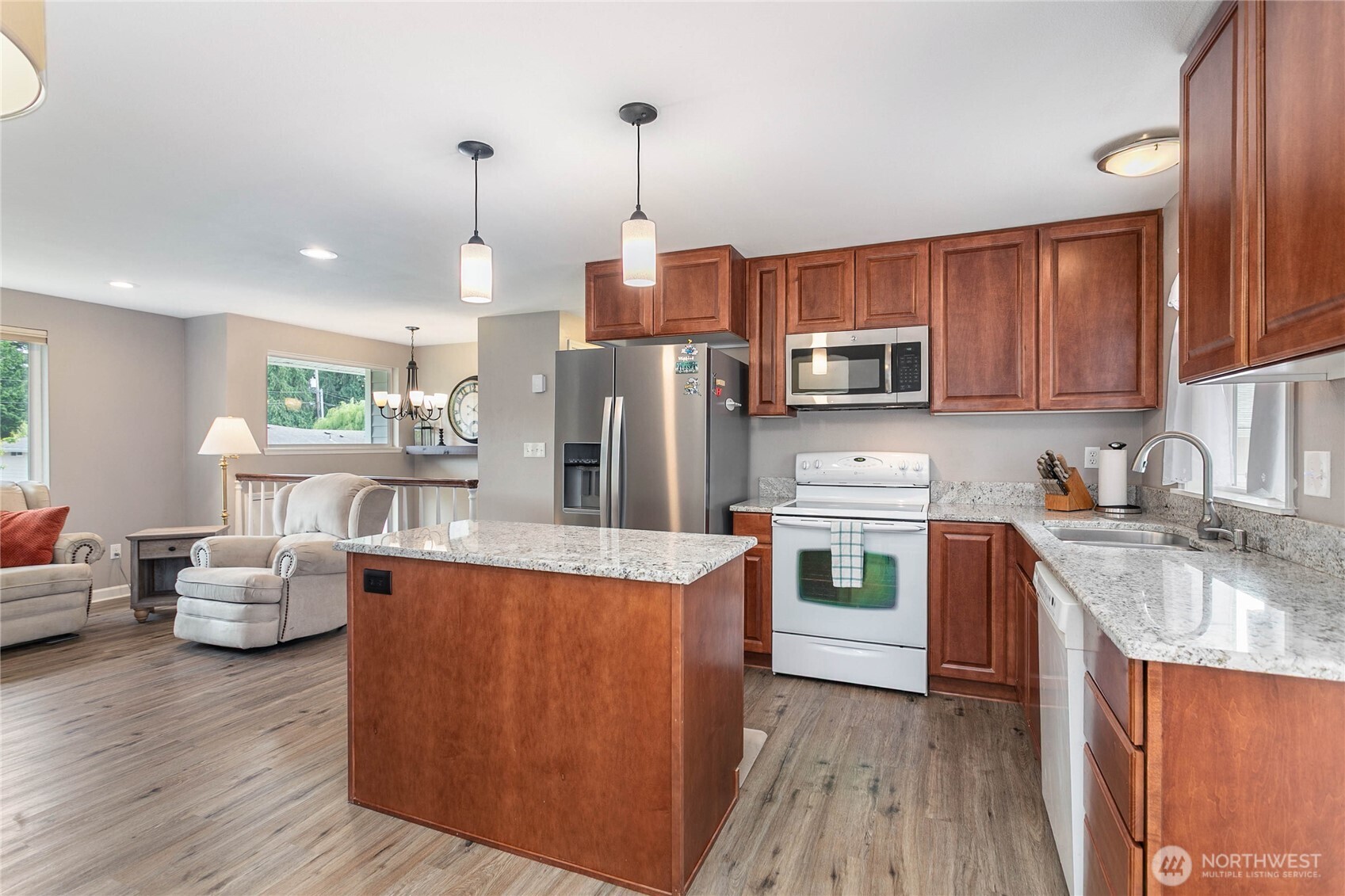 843 East Gilkey Road Burlington, WA 98233 - Photo 8 of 31 Gallery Image 8