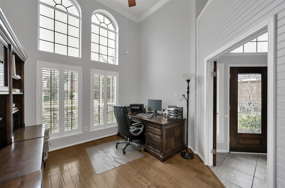 25023 Knob Pines Court Spring, TX 77389 - Photo 5 of 17