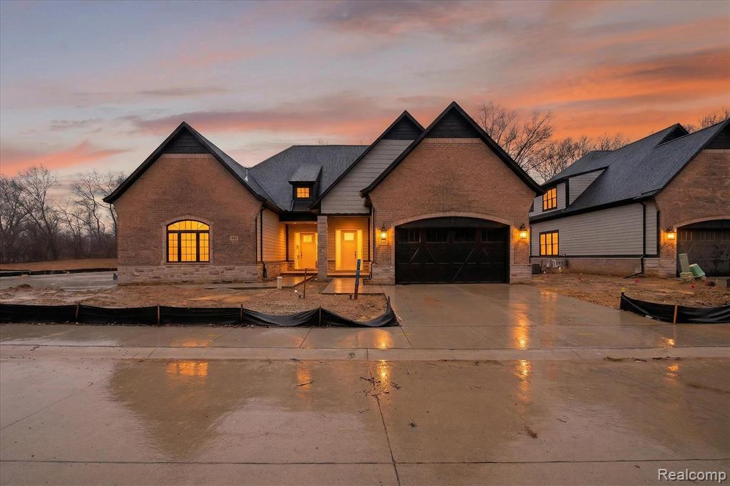 546 Maplehill Road Rochester Hills, MI 48306 - Photo 1 of 52