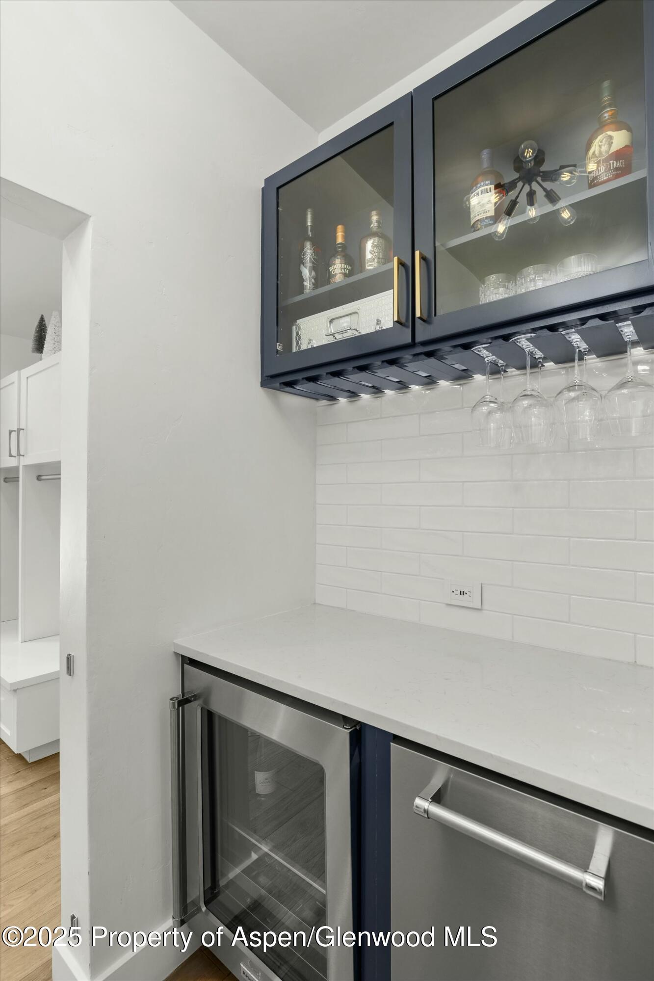 1631 Emma Spur Basalt, CO 81621 - Photo 15 of 52 a view of bathroom