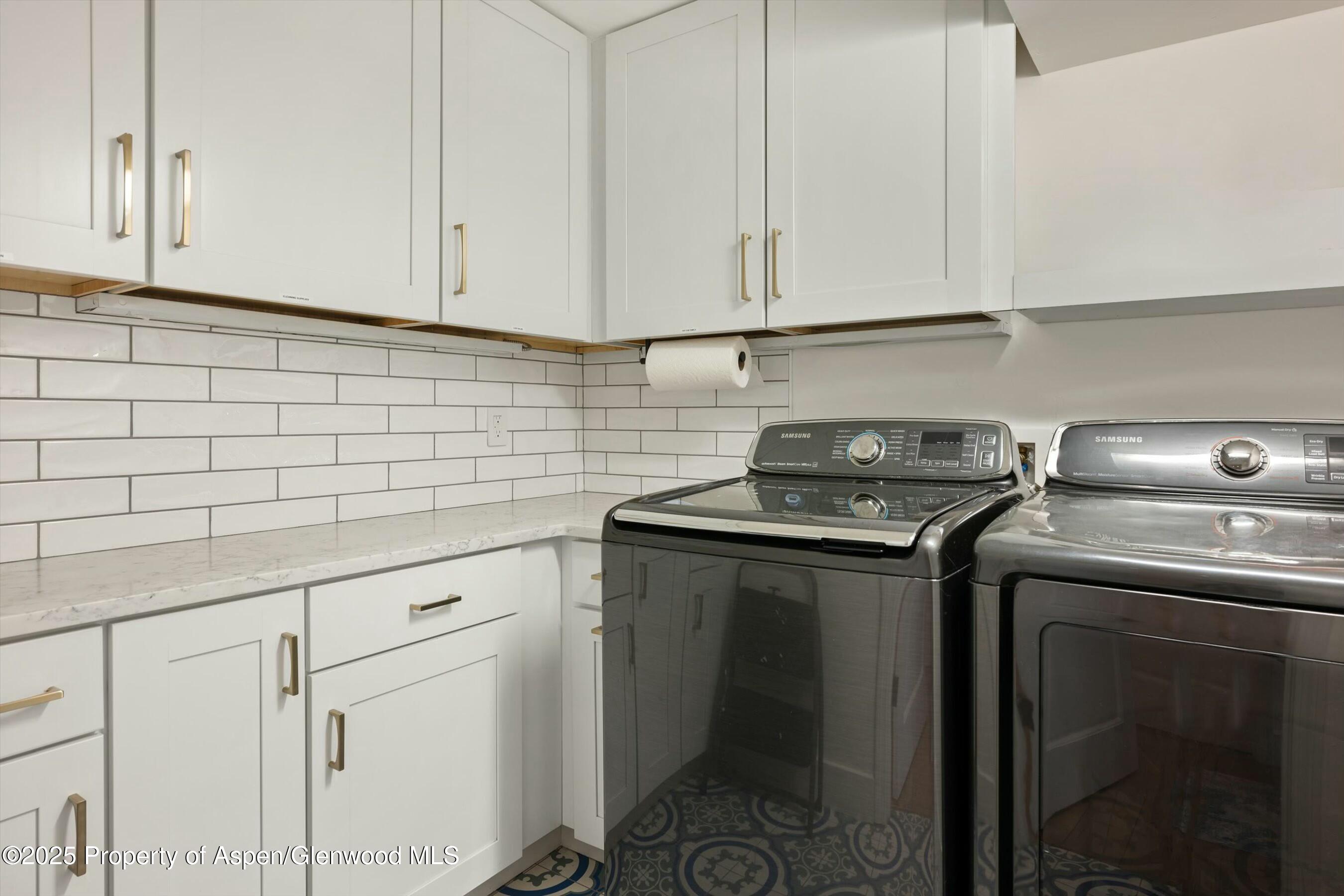 1631 Emma Spur Basalt, CO 81621 - Photo 38 of 52 a view of a kitchen with appliances