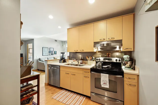 $325,000 | 309 West Washington Avenue, Unit 502, Madison, WI 53703