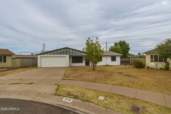 $1,895 | 3636 West Keim Drive, Phoenix, AZ 85019