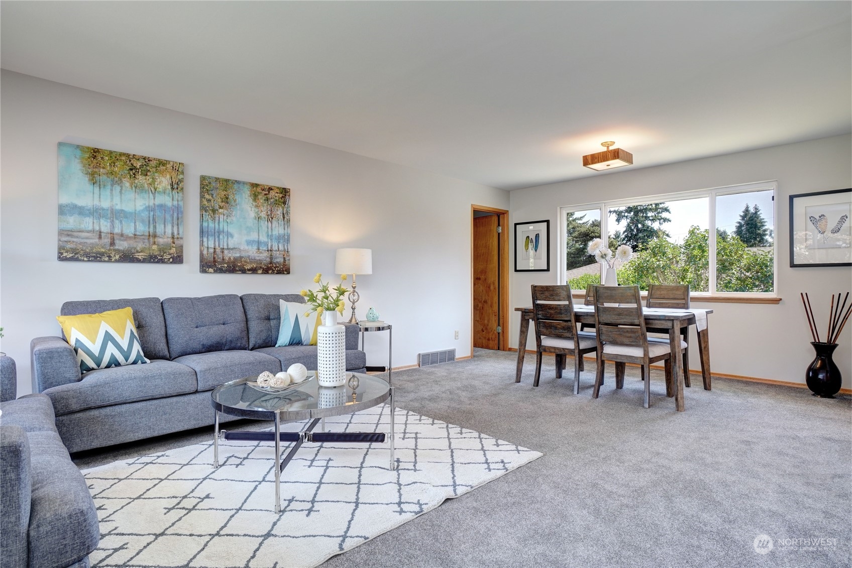 10617 Northeast 195th Street Bothell, WA 98011 - Photo 4 of 38 Gallery Image 4