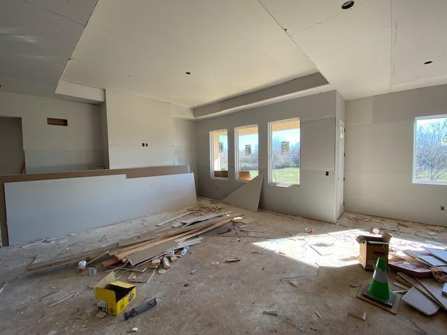 20659 Skyview Lane Spring Hill, KS 66083 - Photo 9 of 17