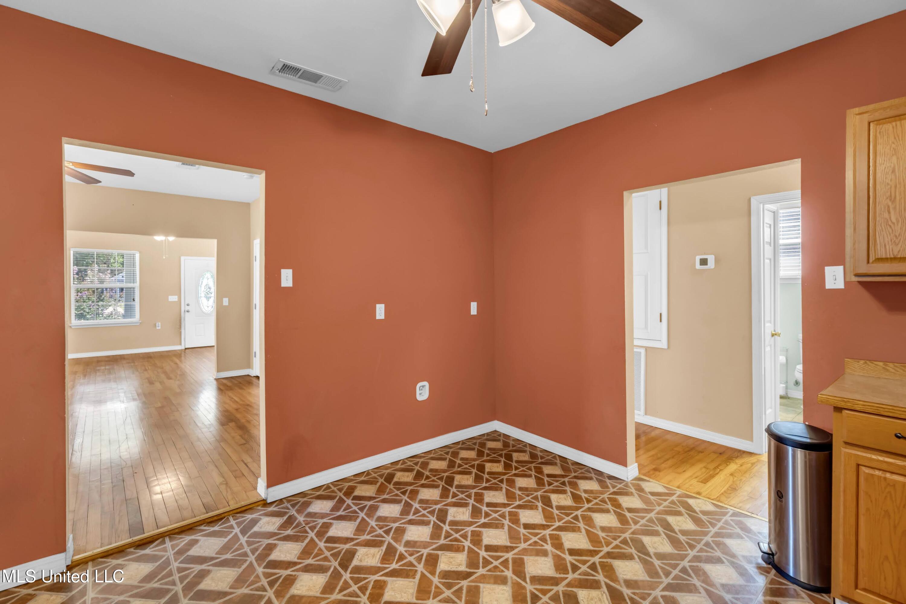 547 Howard Avenue Biloxi, MS 39530 - Photo 21 of 33 547HowardAve-15