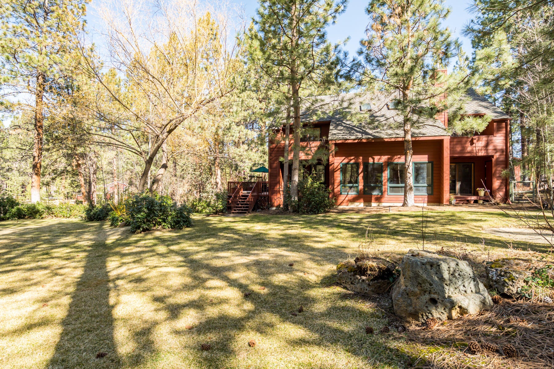60195 East Ridgeview Drive Bend, OR 97702 - Photo 45 of 59 45JH5_6854