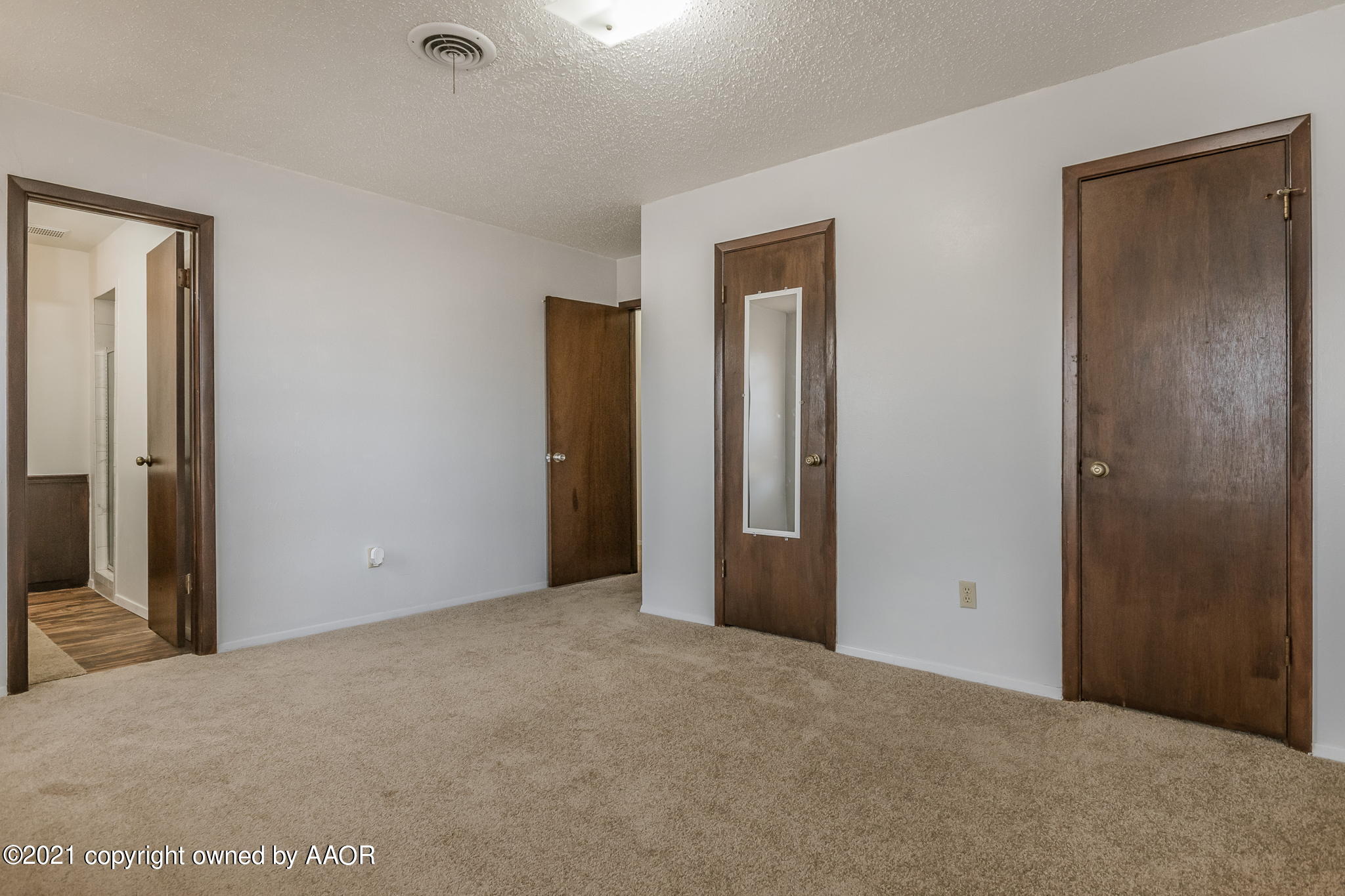 4914 South Georgia Street Amarillo, TX 79110 - Photo 9 of 19 a view of an empty room
