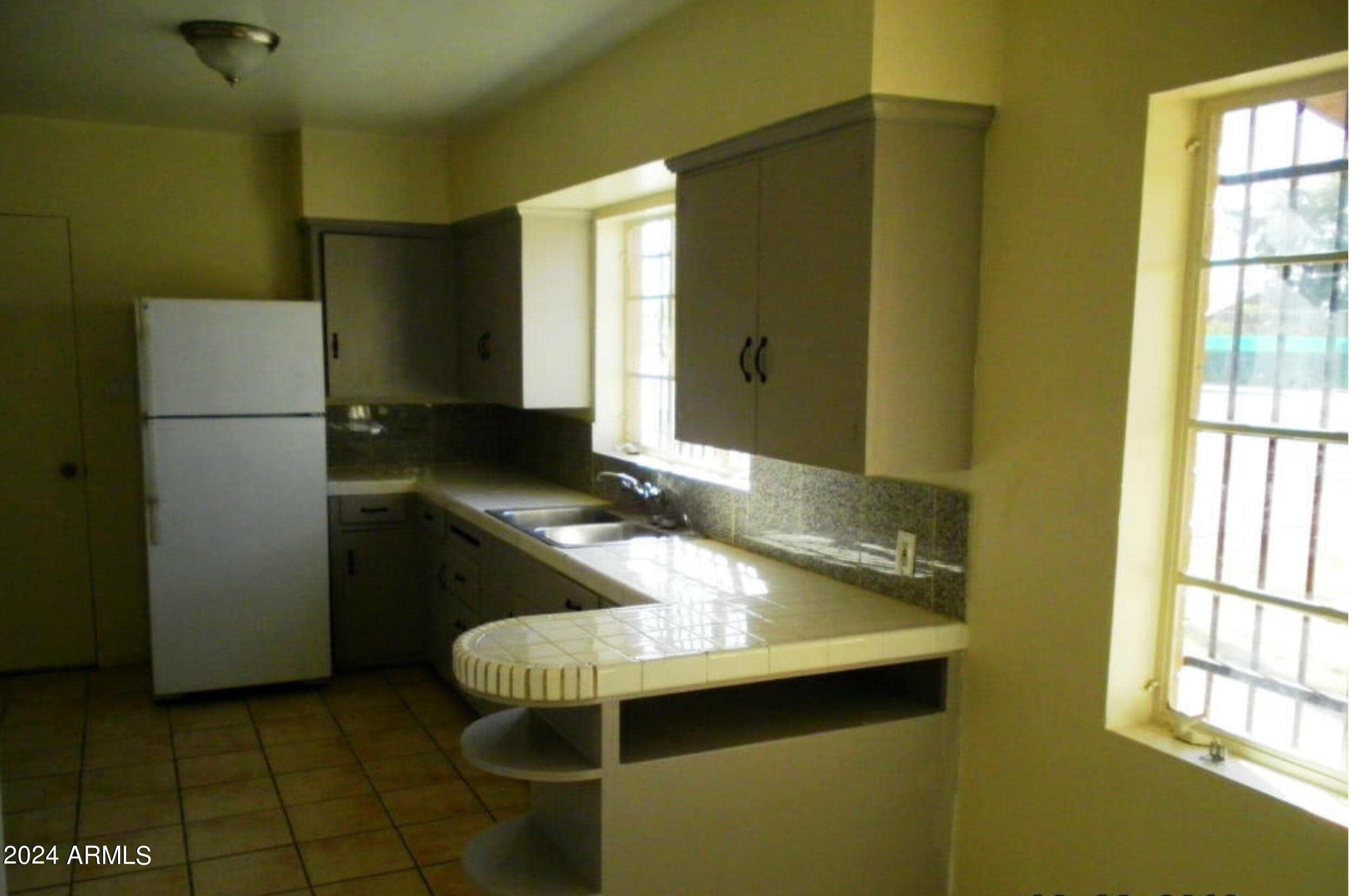 1640 West Indian School Road Phoenix, AZ 85015 - Photo 2 of 4 IMG_0631