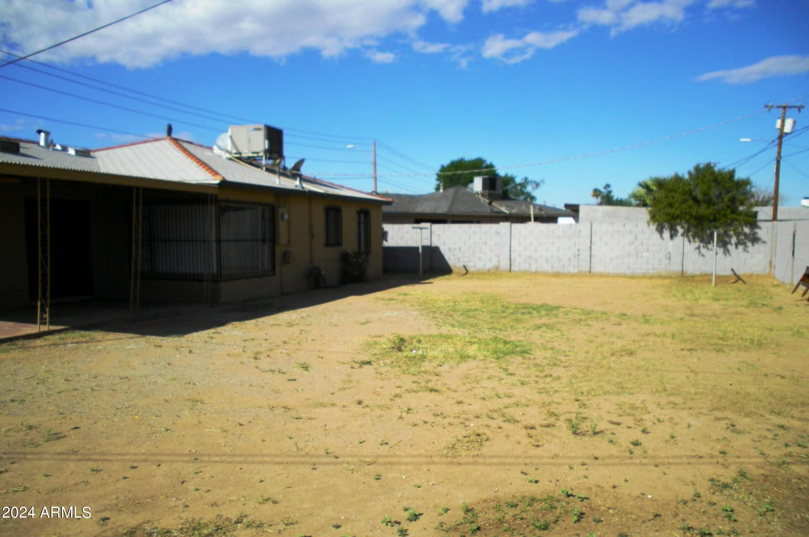 1640 West Indian School Road Phoenix, AZ 85015 - Photo 3 of 4 IMG_0629