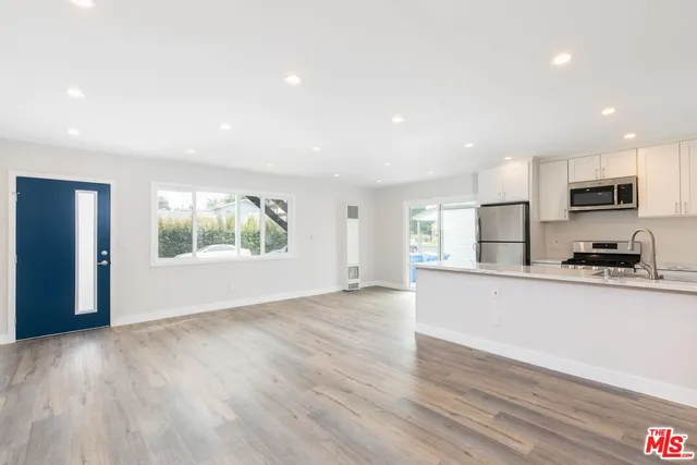 $2,895 | 3872 Bentley Avenue, Unit A, Culver City, CA 90232