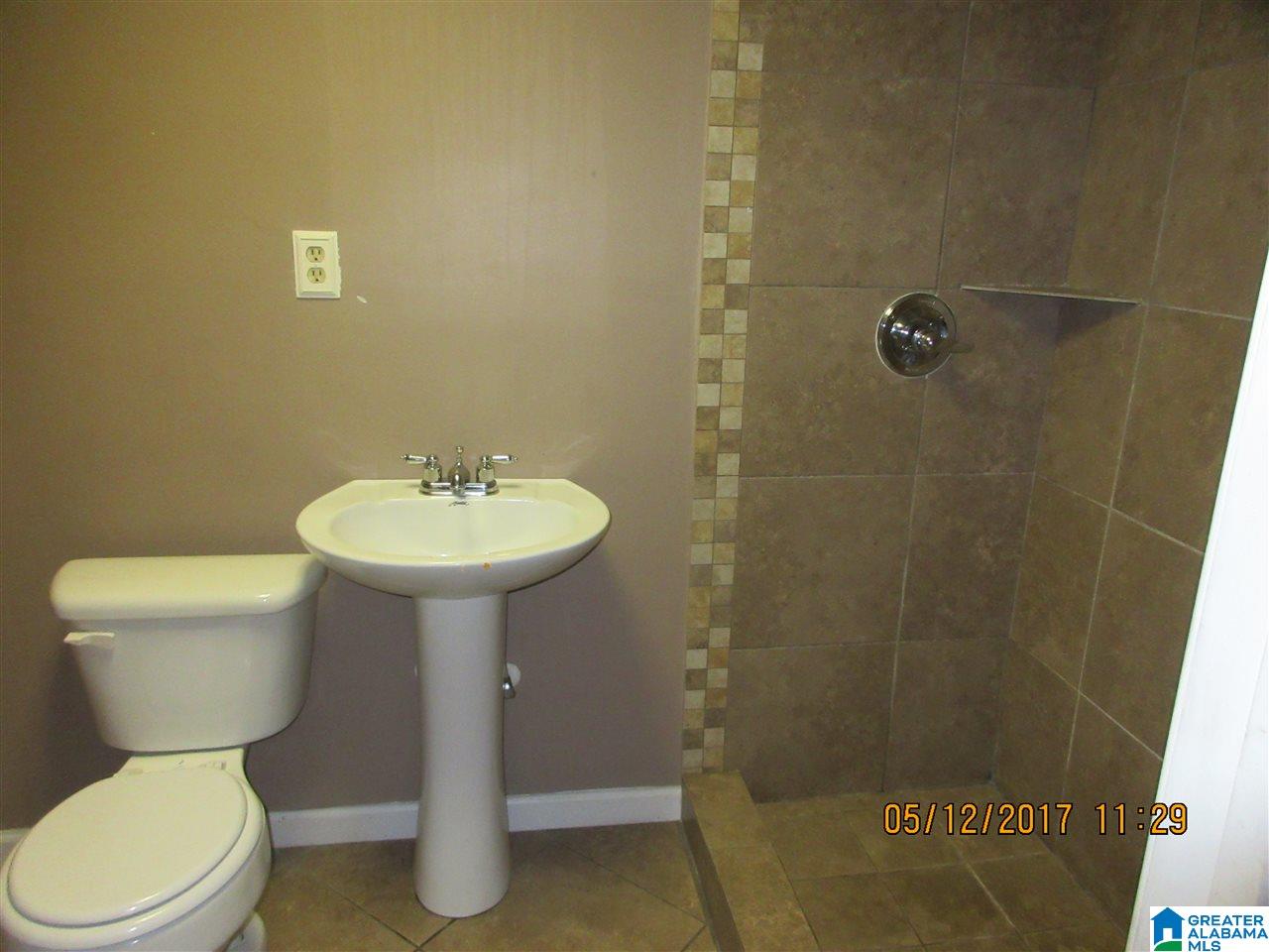 943 Rutledge Drive Fairfield, AL 35064 - Photo 9 of 10
