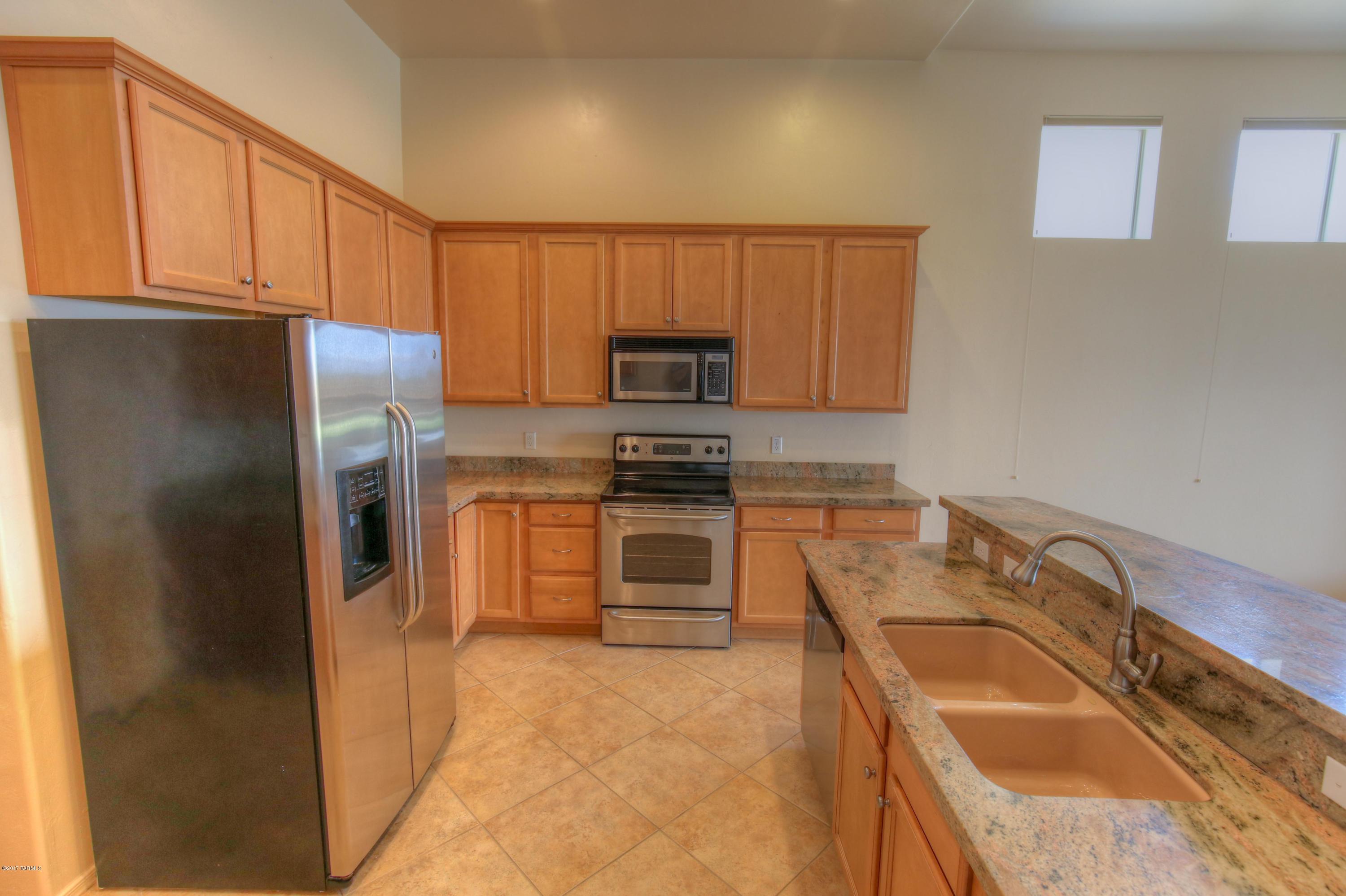 10457 East Rita Ranch Crossing Circle Tucson, AZ 85747 - Photo 7 of 34