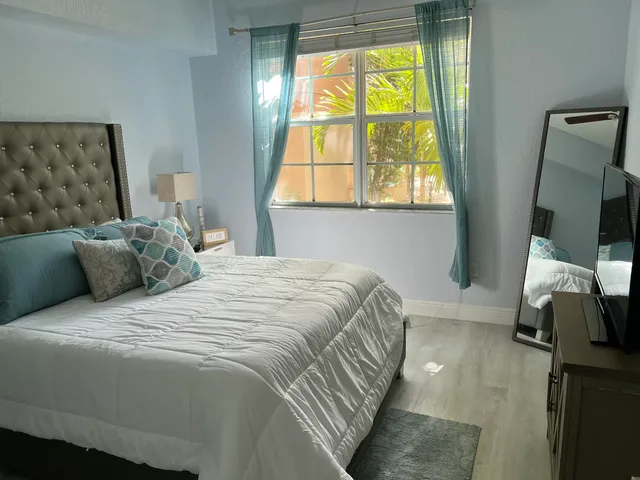 $2,750 | 1805 North Flagler Drive, Unit 112, West Palm Beach, FL 33407