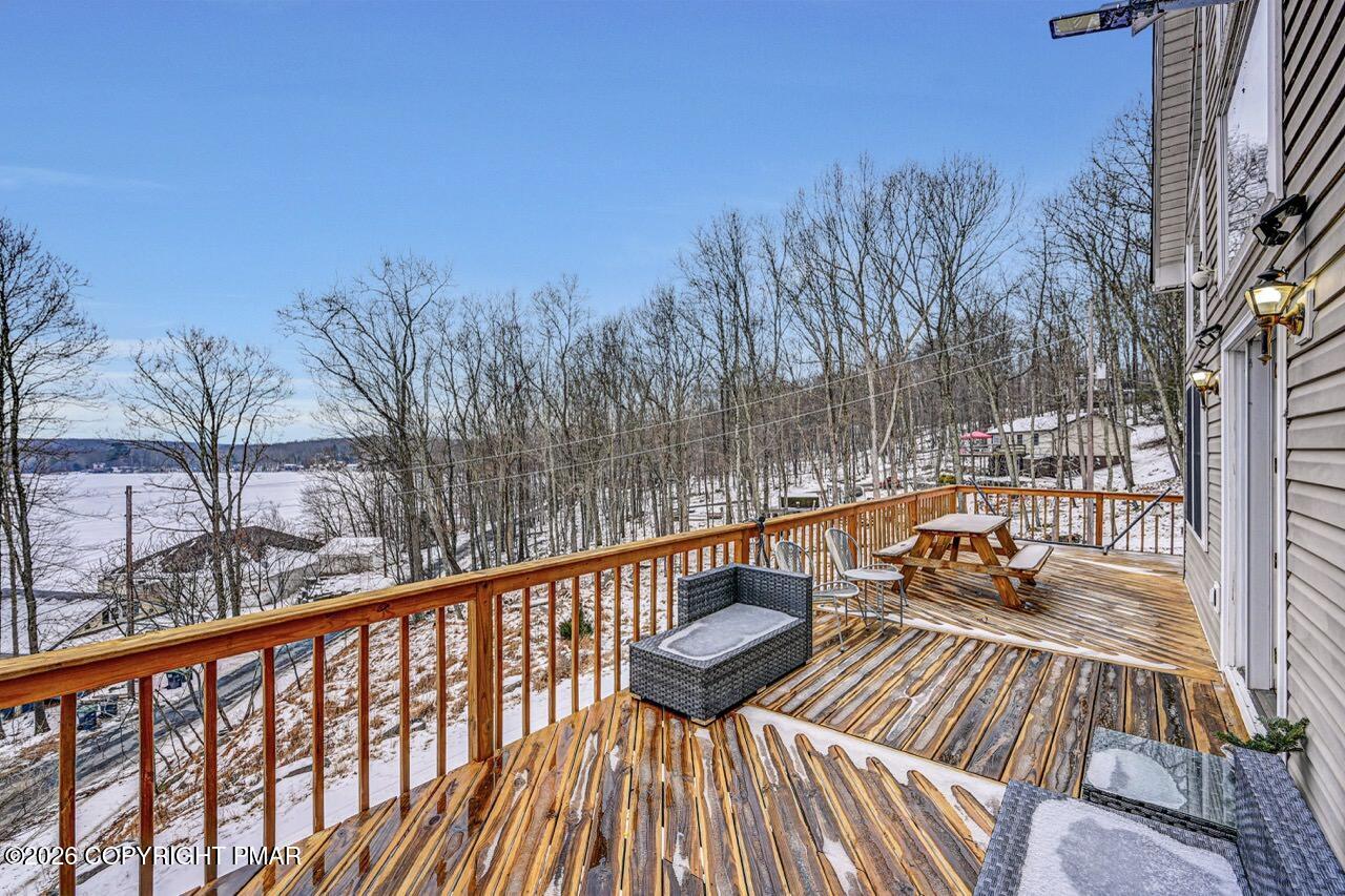 325 Chestnut Road East Stroudsburg, PA 18302 - Photo 3 of 50 a view of balcony with couches