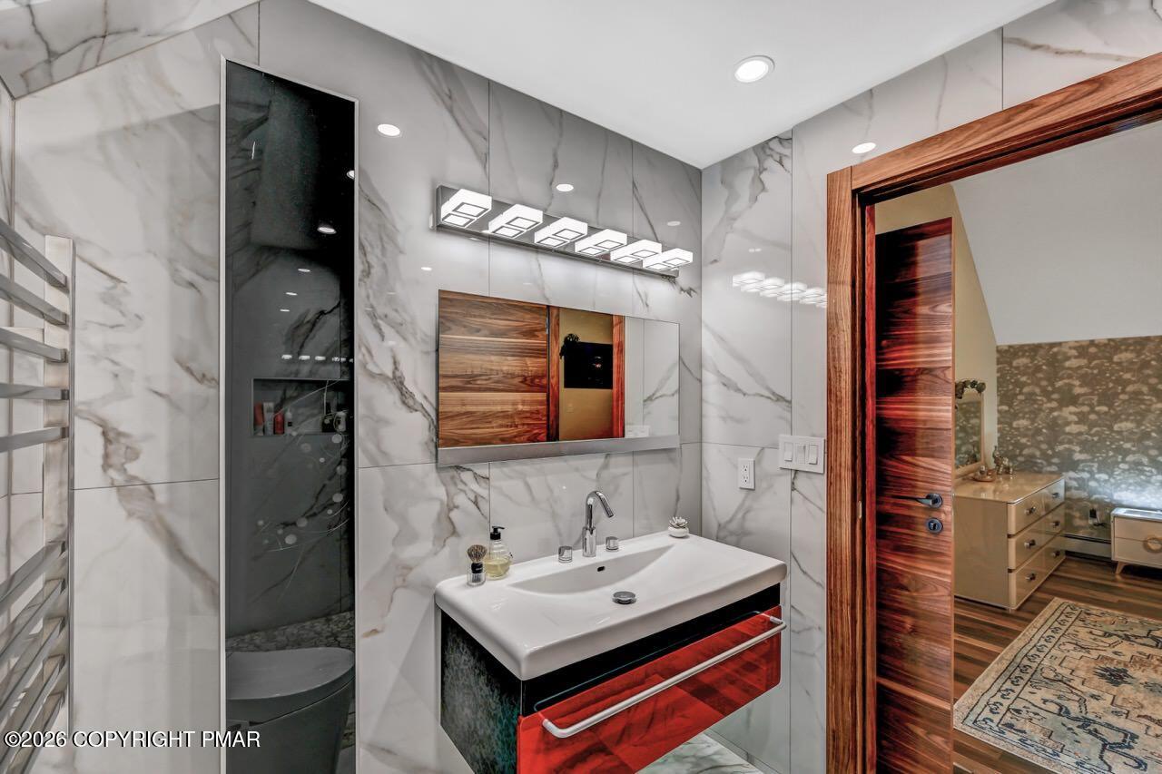 325 Chestnut Road East Stroudsburg, PA 18302 - Photo 41 of 50 a bathroom with a sink and a mirror