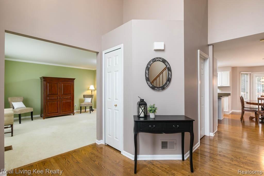 3945 May Center Road Lake Orion, MI 48360 - Photo 2 of 45 3945 May Center Rd-4.jpg