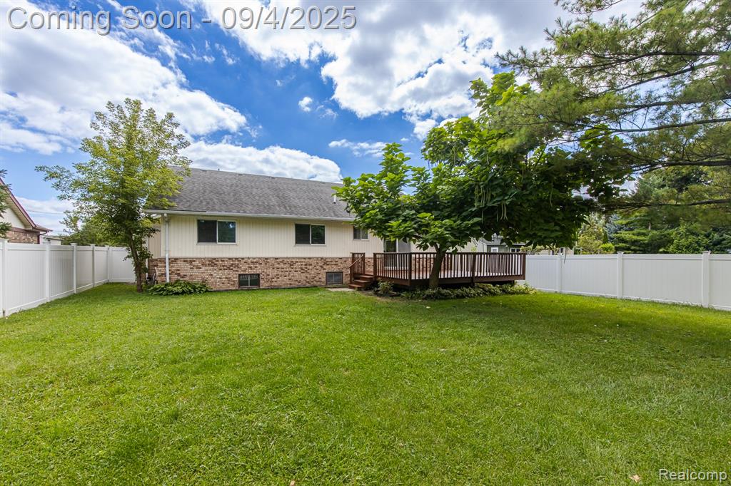 2595 Elmcrest Road Sterling Heights, MI 48310 - Photo 35 of 37