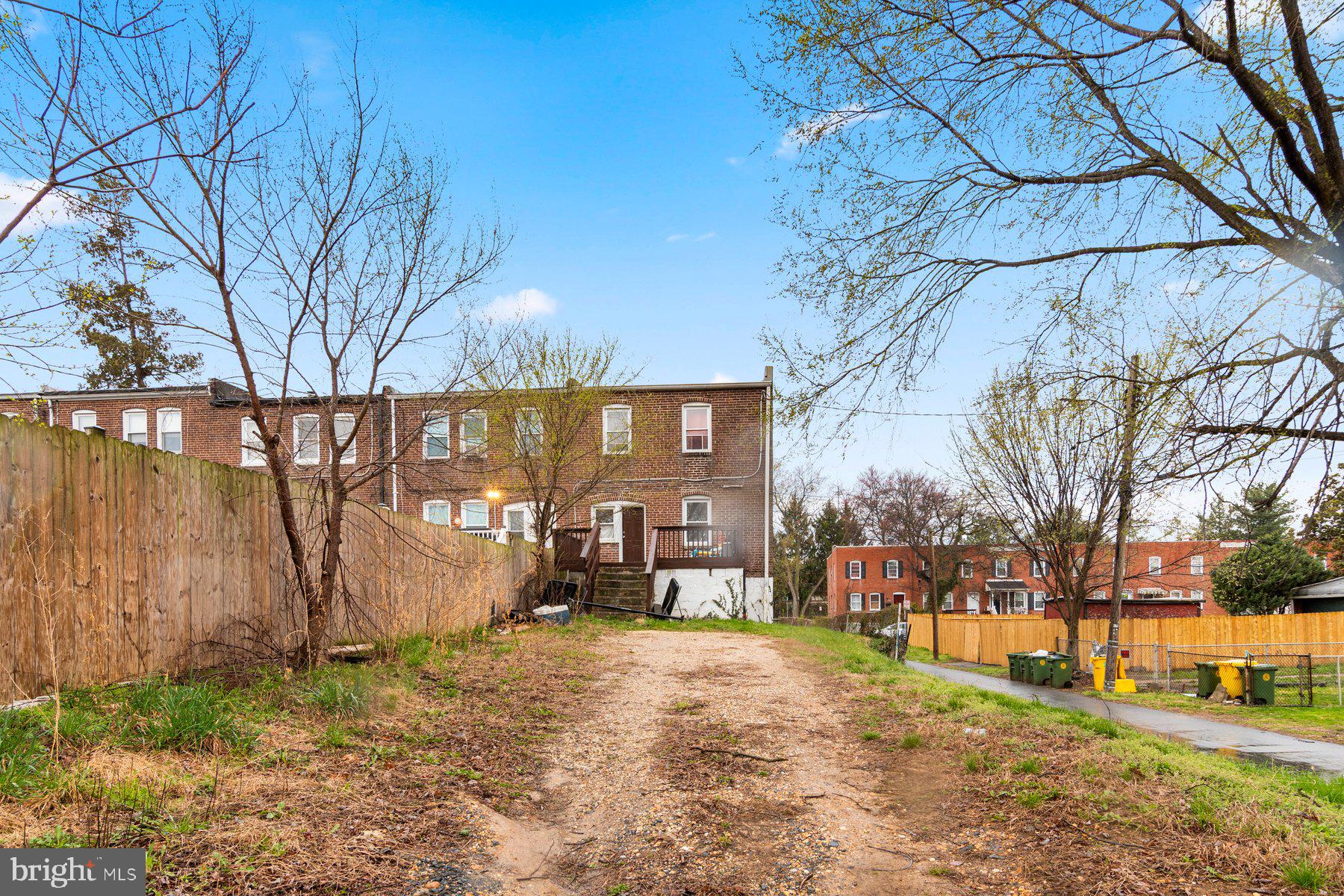 5201 Brookwood Road Baltimore, MD 21225 - Photo 26 of 34