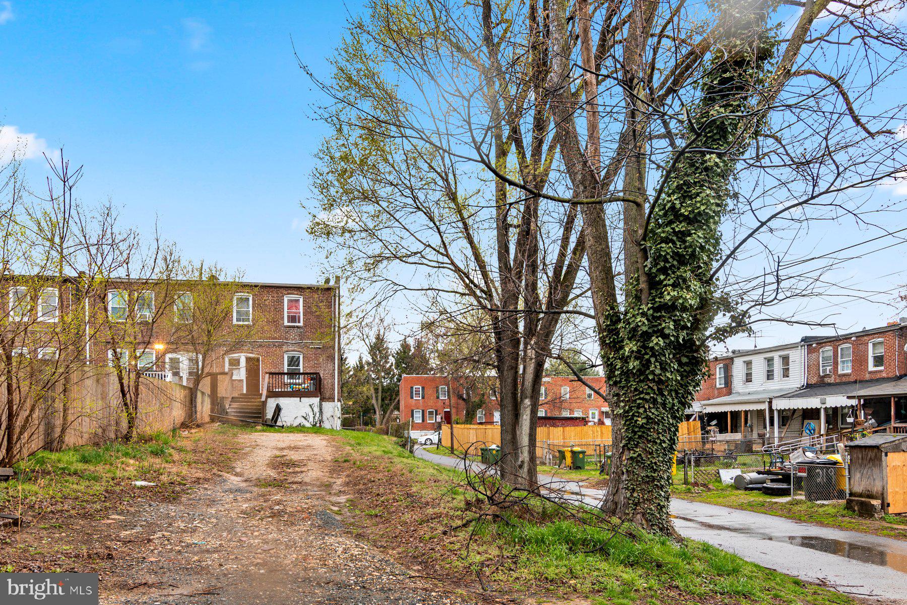 5201 Brookwood Road Baltimore, MD 21225 - Photo 27 of 34