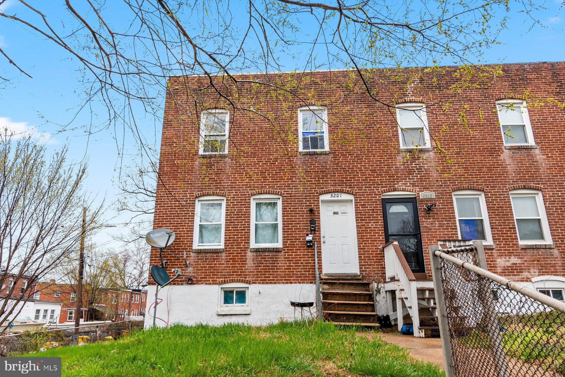 5201 Brookwood Road Baltimore, MD 21225 - Photo 31 of 34