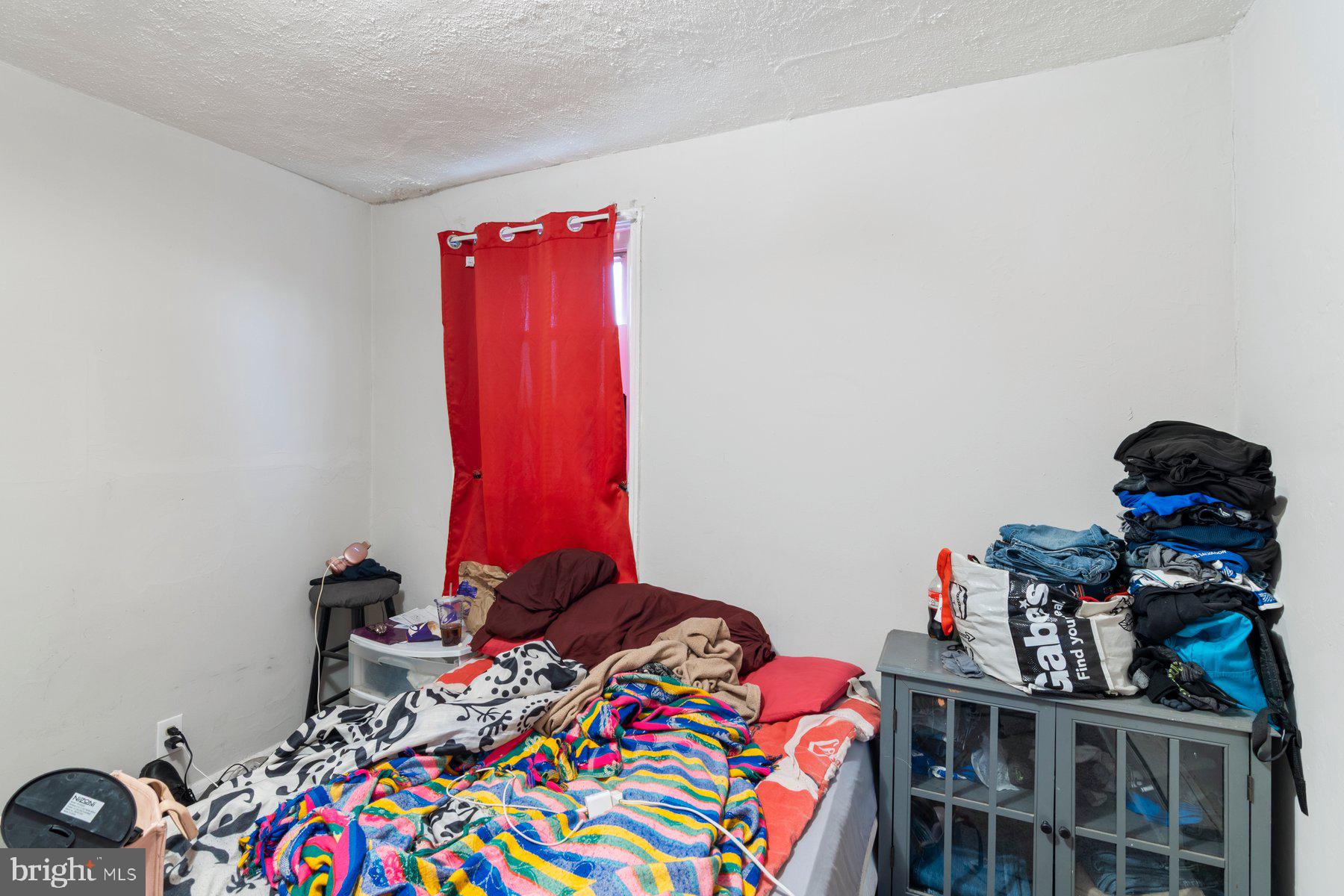 5201 Brookwood Road Baltimore, MD 21225 - Photo 6 of 34