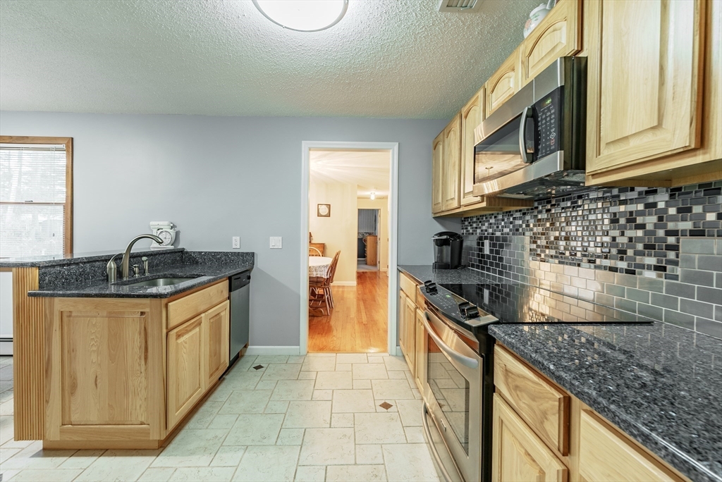45 Brooklawn Road Wilbraham, MA 01095 - Photo 5 of 36 Gallery Image 5