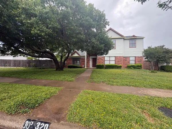 $325,000 | 320 Williams Street, Cedar Hill, TX 75104