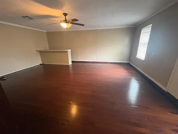 $325,000 | 320 Williams Street, Cedar Hill, TX 75104