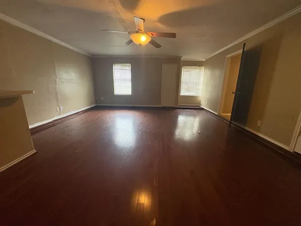 $325,000 | 320 Williams Street, Cedar Hill, TX 75104