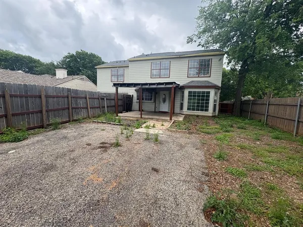 $325,000 | 320 Williams Street, Cedar Hill, TX 75104