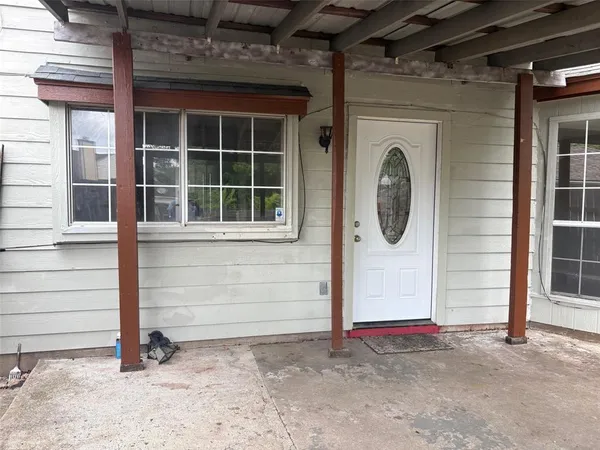 $325,000 | 320 Williams Street, Cedar Hill, TX 75104
