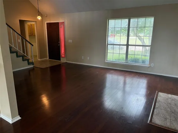 $325,000 | 320 Williams Street, Cedar Hill, TX 75104