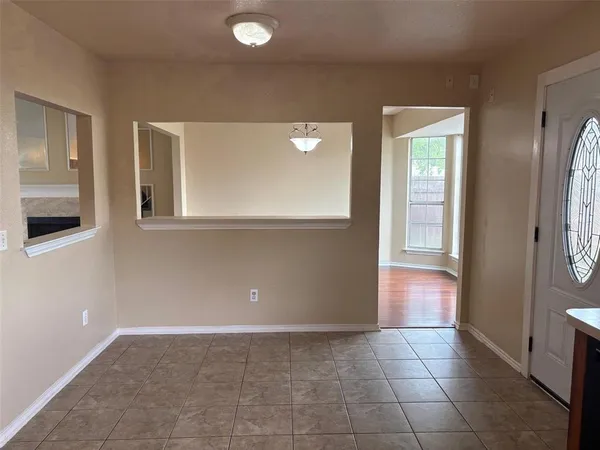 $325,000 | 320 Williams Street, Cedar Hill, TX 75104