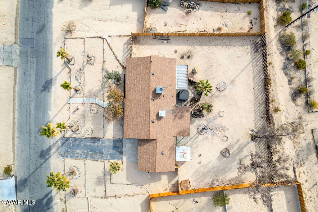 73843 White Sands Drive Twentynine Palms, CA 92277 - Photo 8 of 32 an aerial view of residential houses with outdoor space