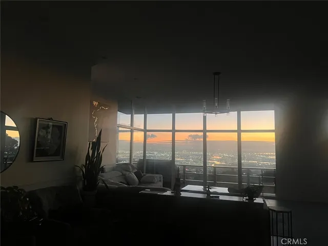 a view of a livingroom with furniture