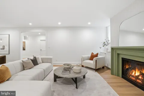 $4,795,000 | 5840 Hilldon Street, McLean, VA 22101