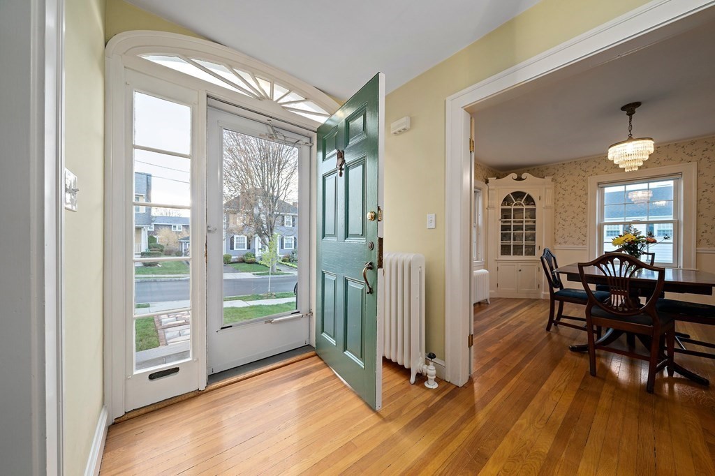 48 Neponset Road Quincy, MA 02169 - Photo 3 of 39 Gallery Image 3