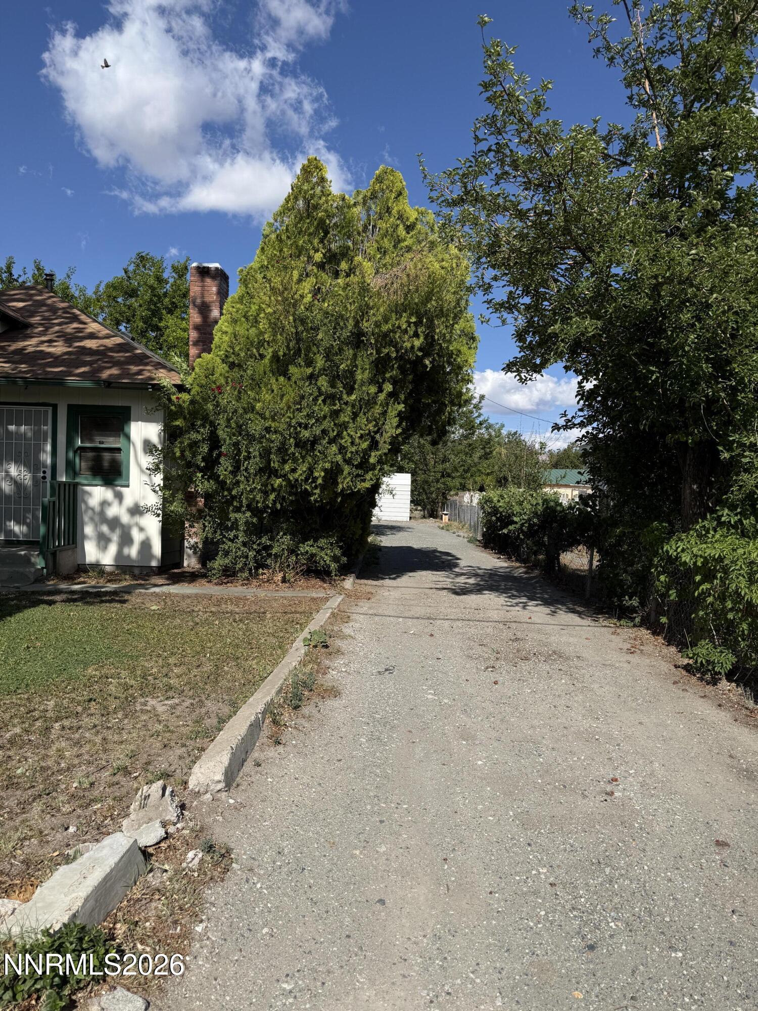 513 South Main Street Yerington, NV 89447 - Photo 21 of 32 Main Driveway