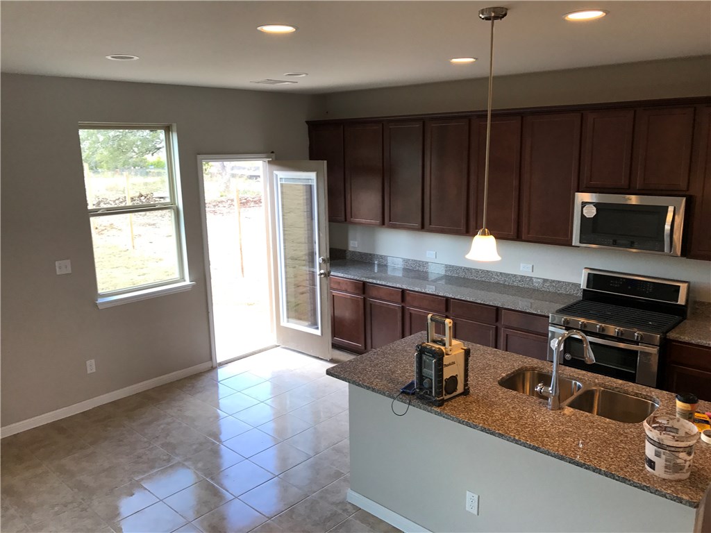 801 Melda Street Leander, TX 78641 - Photo 19 of 38