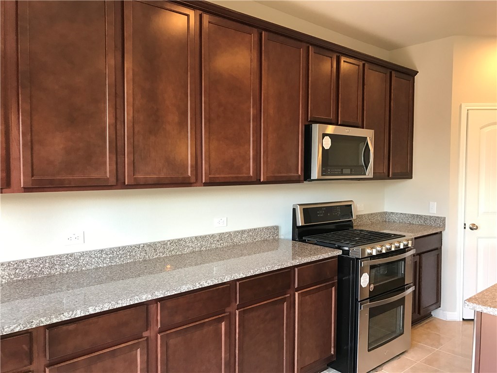 801 Melda Street Leander, TX 78641 - Photo 3 of 38