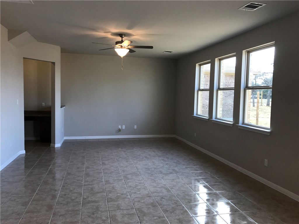 801 Melda Street Leander, TX 78641 - Photo 5 of 38