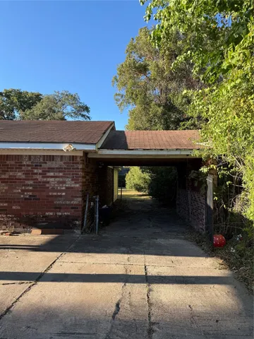 $109,900 | 860 Bingman Drive, Beaumont, TX 77705