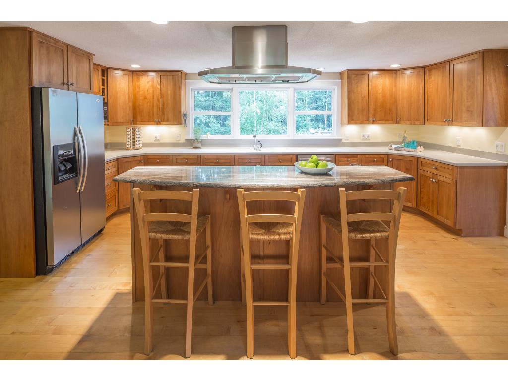 63 Mill Road North Hampton, NH 03862 - Photo 6 of 30