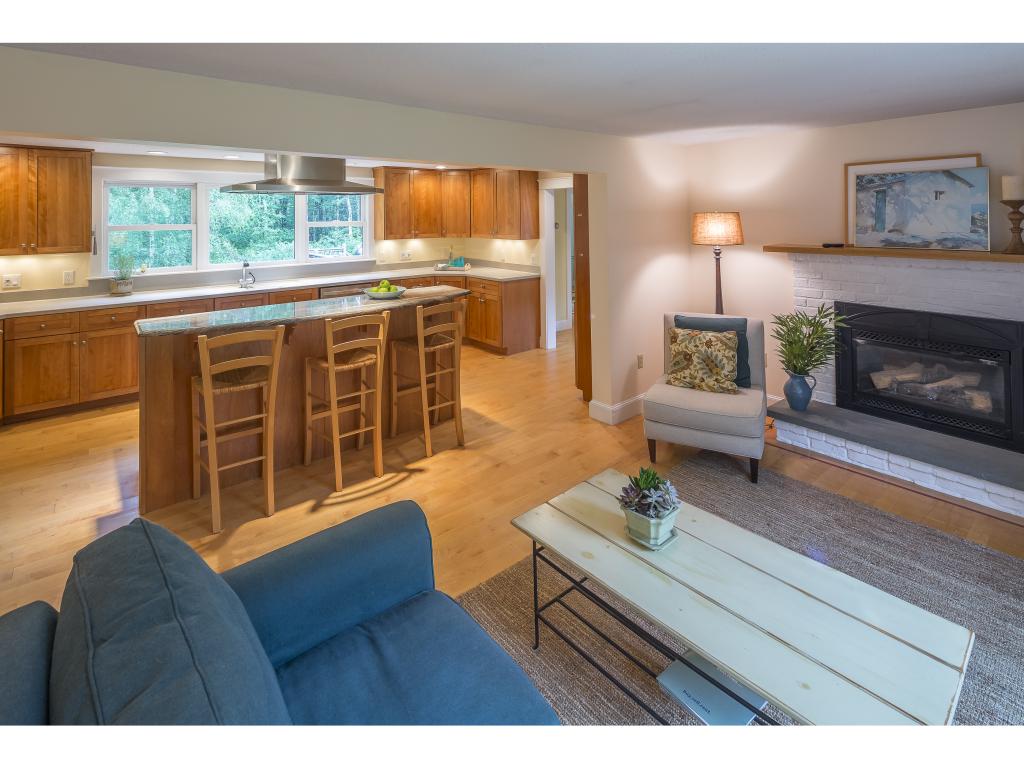 63 Mill Road North Hampton, NH 03862 - Photo 7 of 30